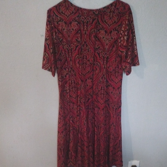 Sami & Jo Red & Gold Paisley Mini Dress Vibrant, Flattering Fit, Size L Holiday - Picture 5 of 6